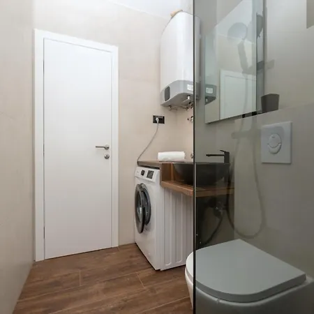 Ap12c Apartman *